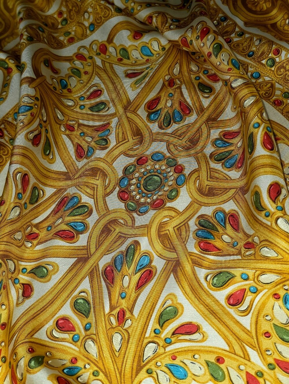 CHRISTIAN DIOR SCARF - Picture 10 of 13